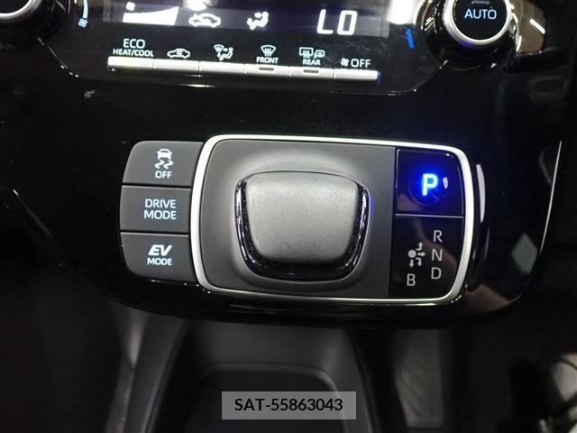 Toyota AQUA 2022-01 389259-14
