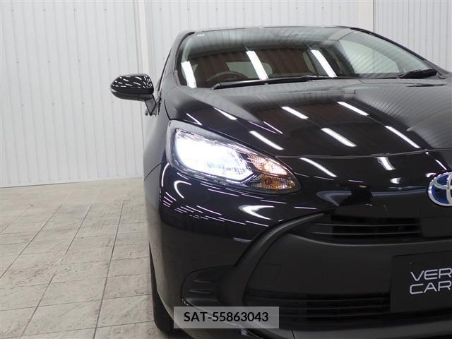 Toyota AQUA 2022-01 389259-7