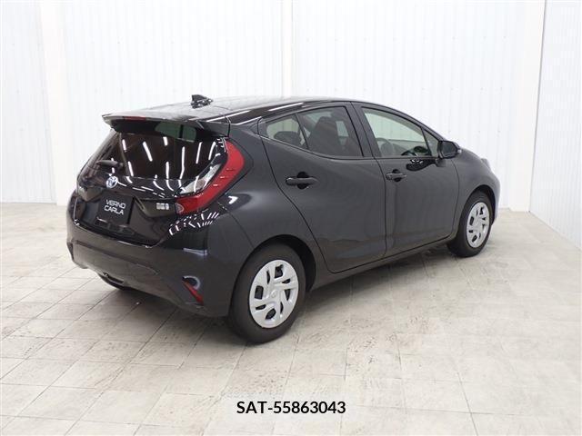 Toyota AQUA 2022-01 389259-3