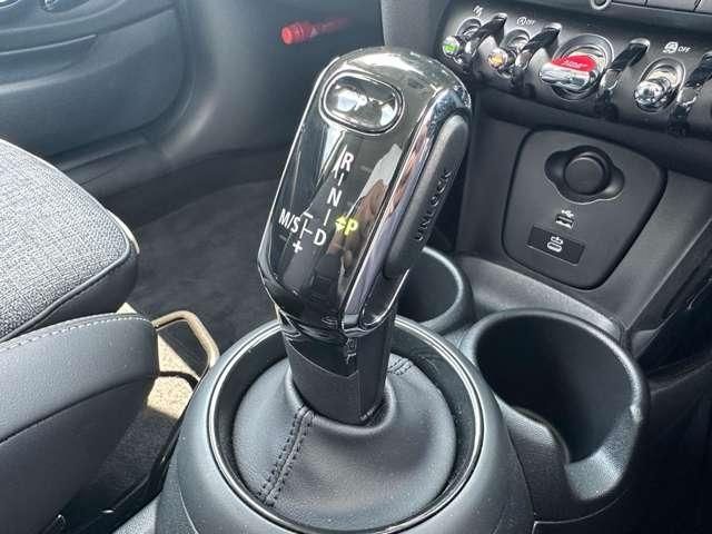 Bmw MINI 2023-02 9765-22