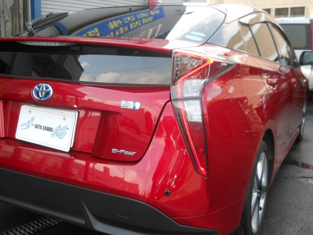 Toyota PRIUS 2017-02 3747-25