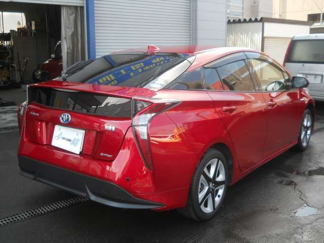 Toyota PRIUS 2017-02 3747-4