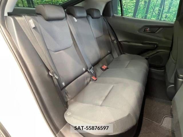 Toyota PRIUS 2023-06 322651-9