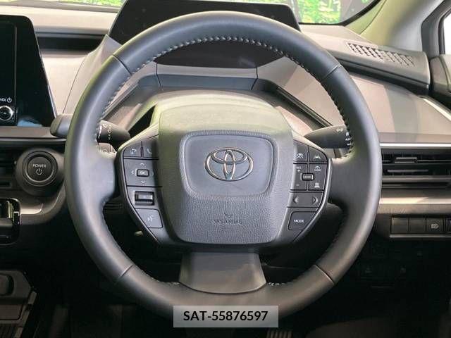 Toyota PRIUS 2023-06 322651-11
