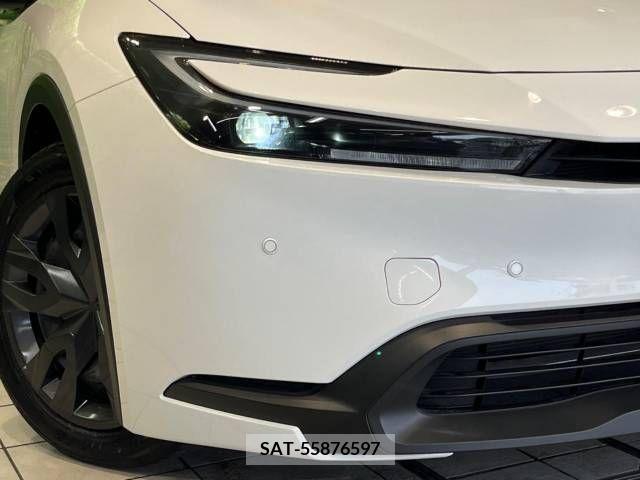 Toyota PRIUS 2023-06 322651-12