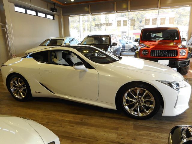 Lexus LC 2018-02 189911-5