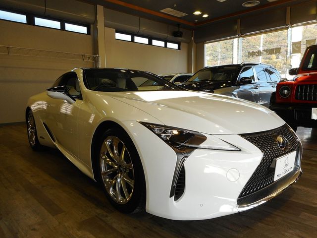 Lexus LC 2018-02 189911-7