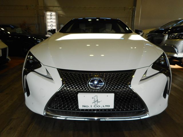 Lexus LC 2018-02 189911-3