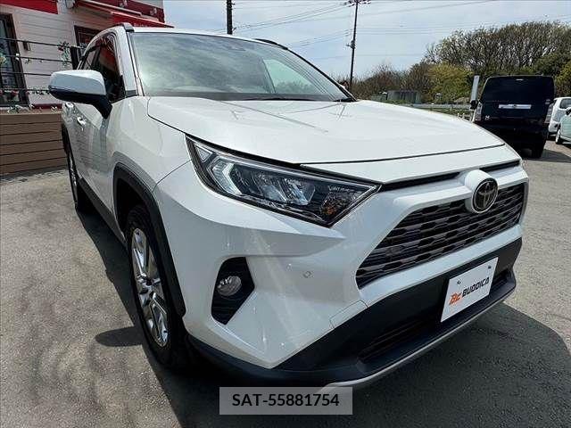 Toyota RAV4 2019-06 227953-7