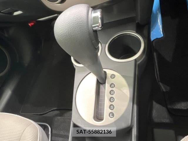 Mazda VERISA 2005-04 288220-19