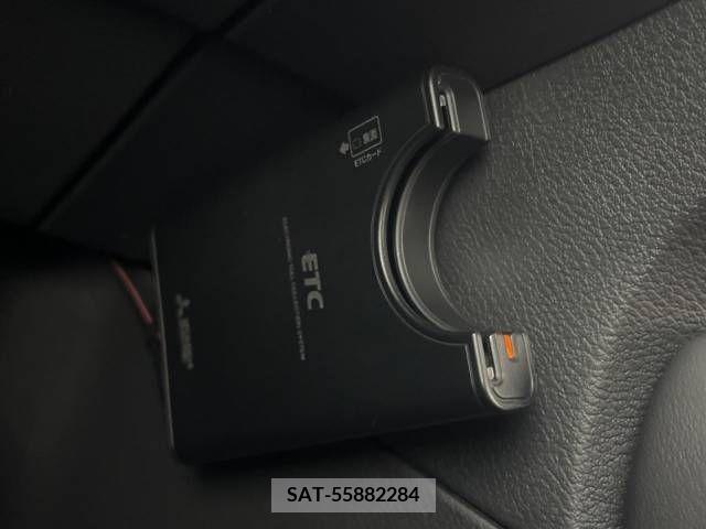 Nissan KICKS 2021-12 382206-7
