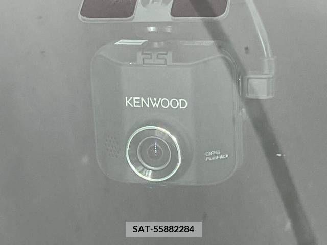 Nissan KICKS 2021-12 382206-6