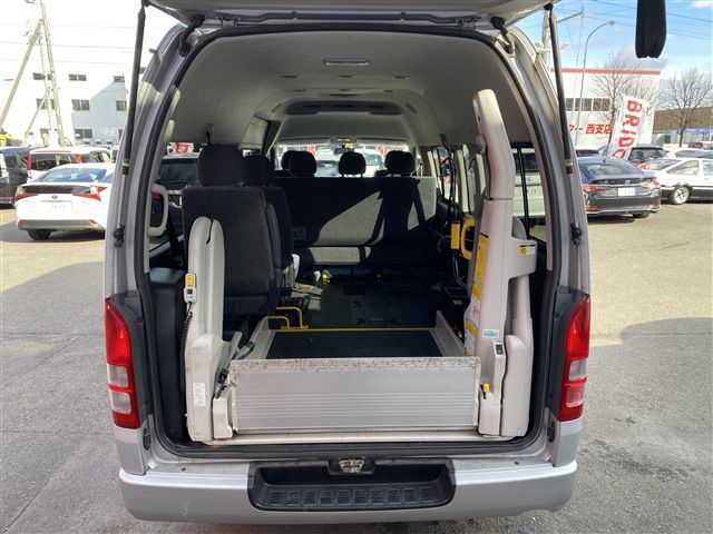 Toyota HIACE COMMUTER 2012-11 187617-16