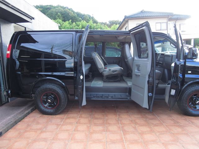 Chevrolet EXPRESS 2010-06 16722-18