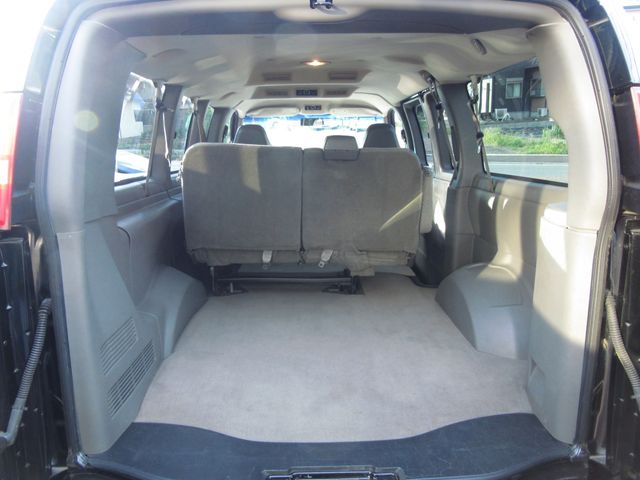 Chevrolet EXPRESS 2010-06 16722-19