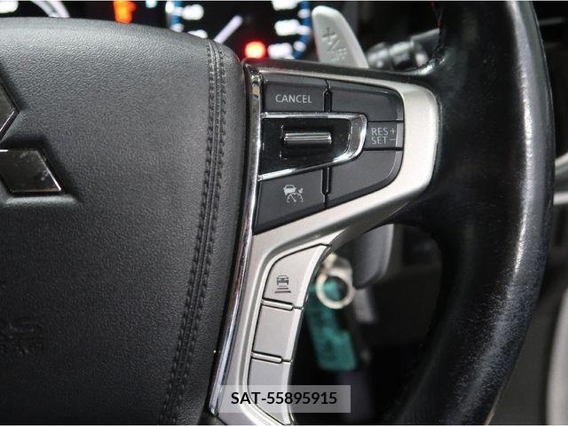 Mitsubishi OUTLANDER PHEV 2016-07 247524-21