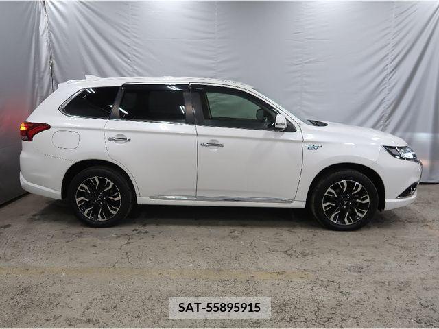 Mitsubishi OUTLANDER PHEV 2016-07 247524-10