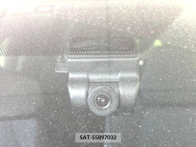 Toyota COROLLA CROSS 2022-06 295755-5