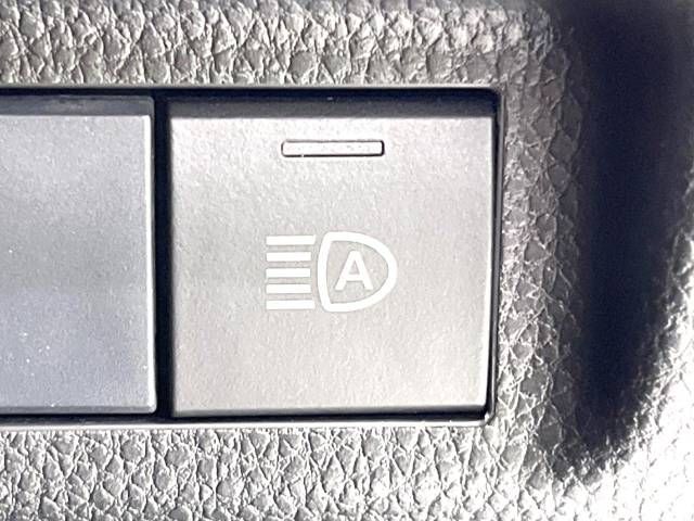Toyota RAV4 2019-05 10706-8