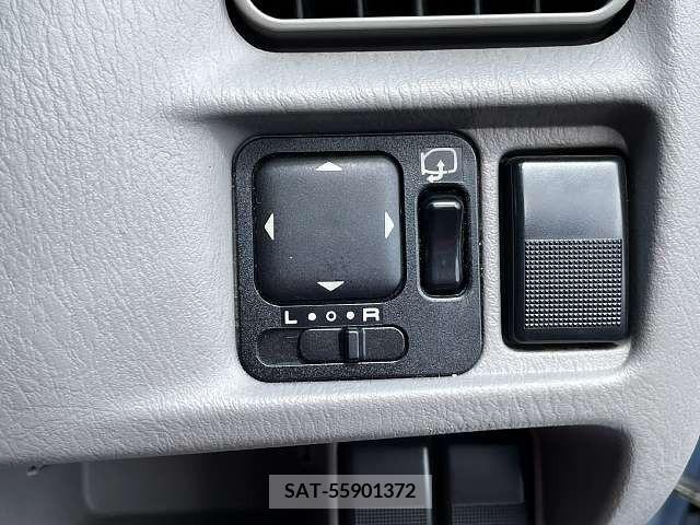Mazda DEMIO 2000-01 302270-7