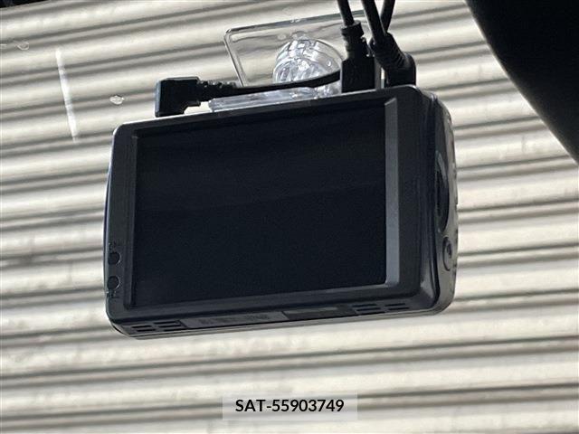 Mitsubishi OUTLANDER PHEV 2018-02 303561-17