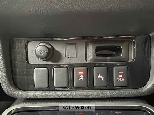 Mitsubishi OUTLANDER PHEV 2018-02 303561-10