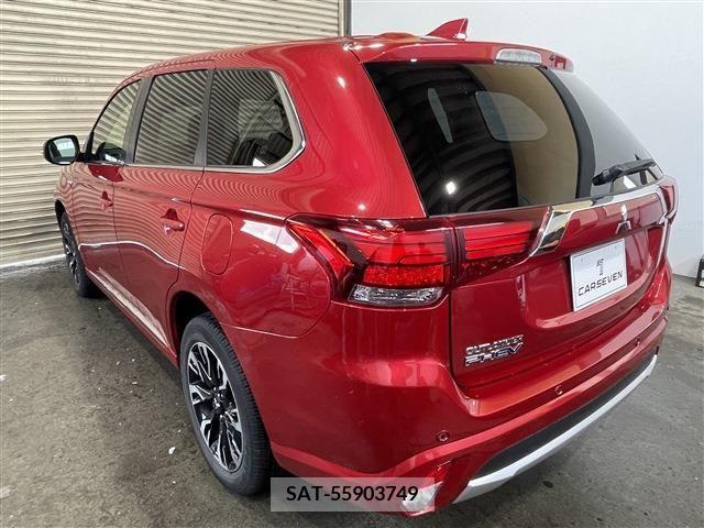 Mitsubishi OUTLANDER PHEV 2018-02 303561-6