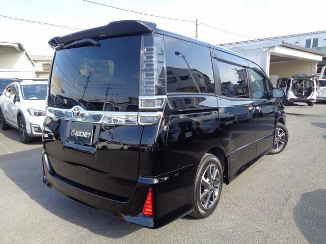 Toyota VOXY 2020-11 17163-2