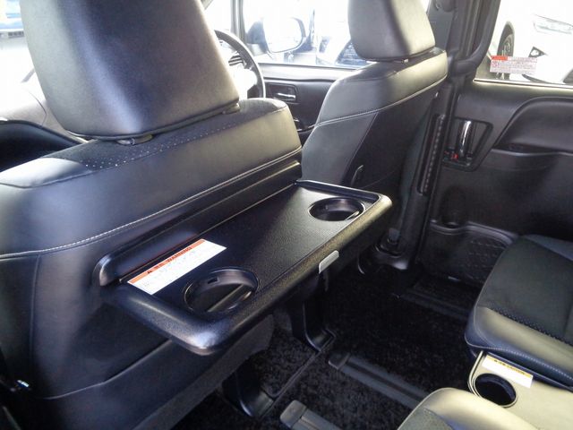 Toyota VOXY 2020-11 17163-21