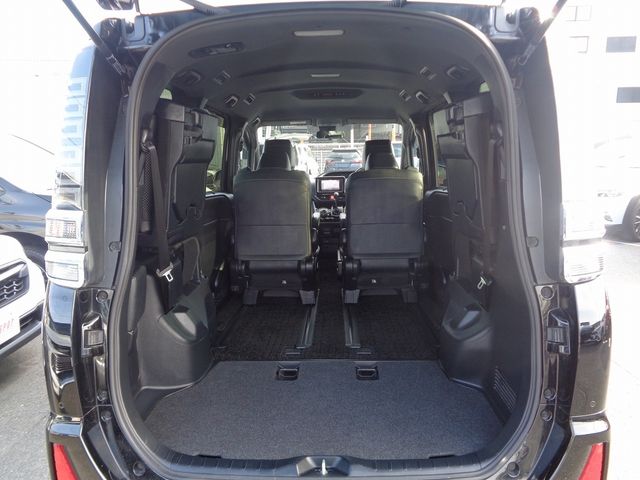 Toyota VOXY 2020-11 17163-8