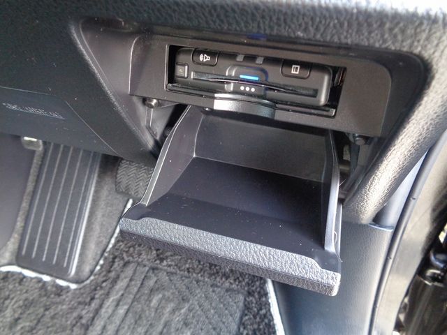 Toyota VOXY 2020-11 17163-16