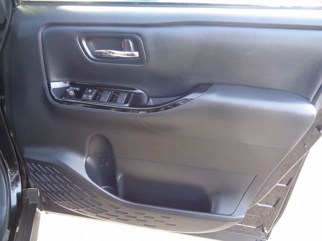 Toyota VOXY 2020-11 17163-18