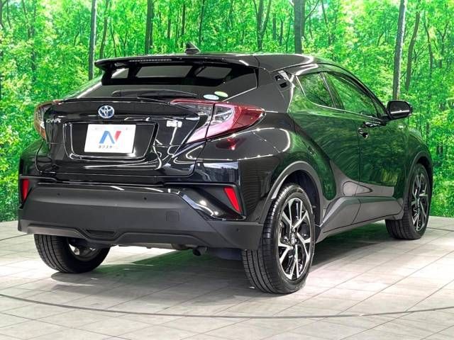 Toyota C-HR 2018-08 19542-17