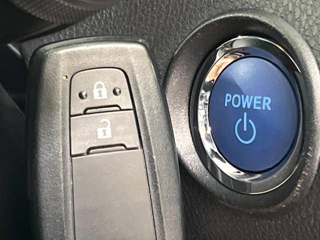 Toyota C-HR 2018-08 19542-7