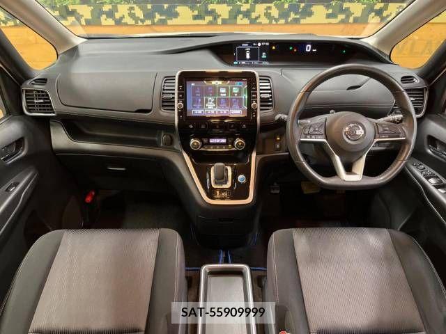 Nissan SERENA 2018-08 324969-1