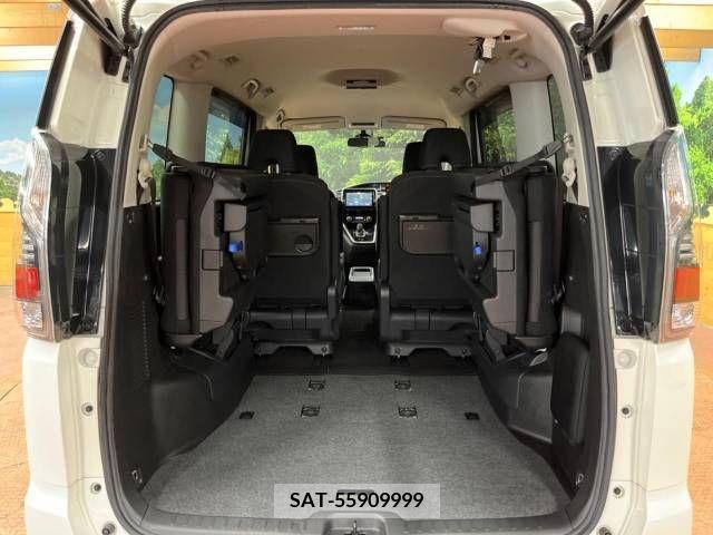 Nissan SERENA 2018-08 324969-10