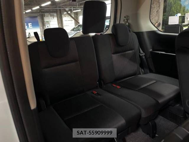 Nissan SERENA 2018-08 324969-9
