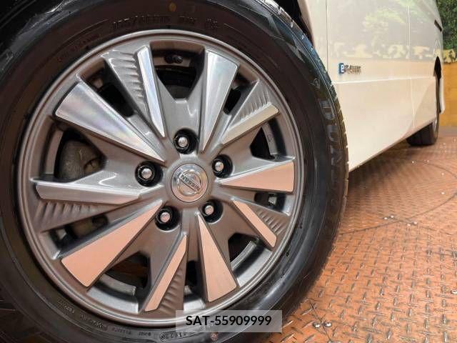 Nissan SERENA 2018-08 324969-12