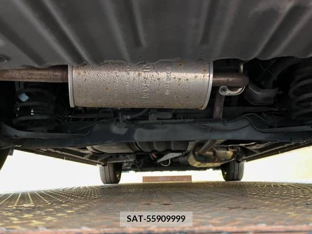 Nissan SERENA 2018-08 324969-19