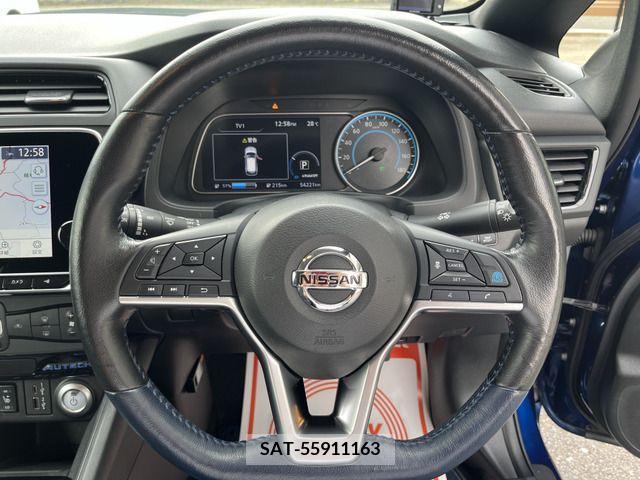 Nissan LEAF 2020-02 335921-8