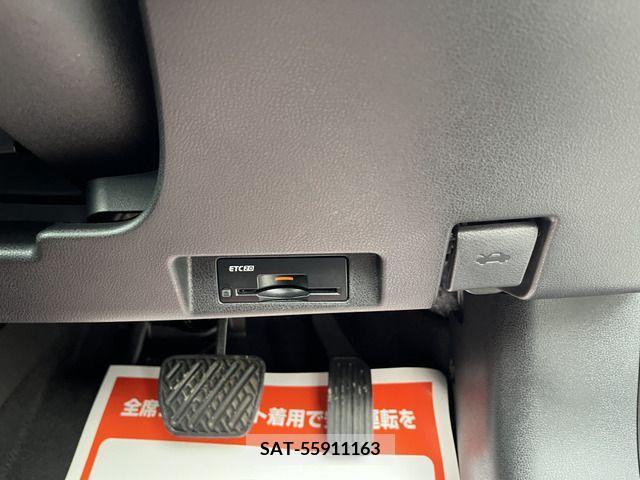 Nissan LEAF 2020-02 335921-7