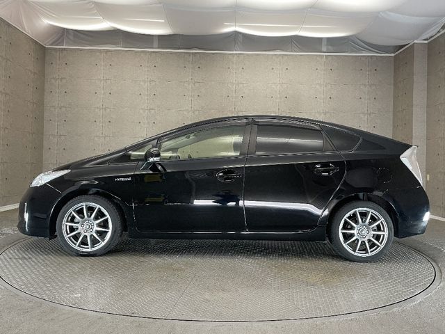 Toyota PRIUS 2012-08 10743-14