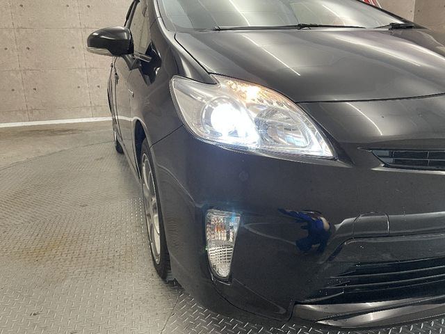 Toyota PRIUS 2012-08 10743-26