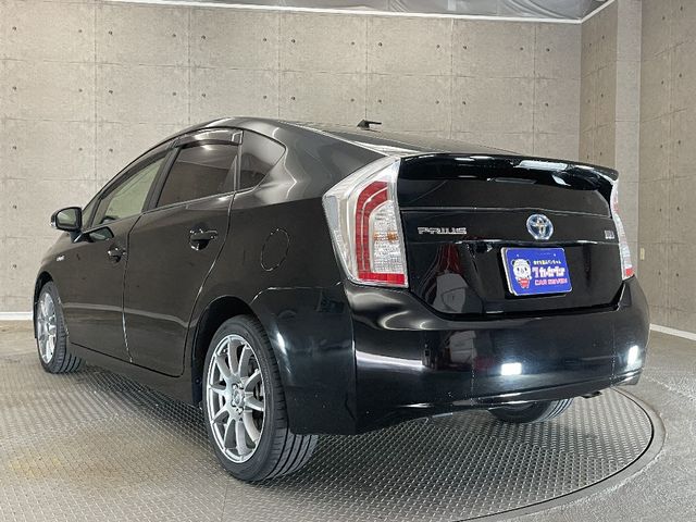 Toyota PRIUS 2012-08 10743-12