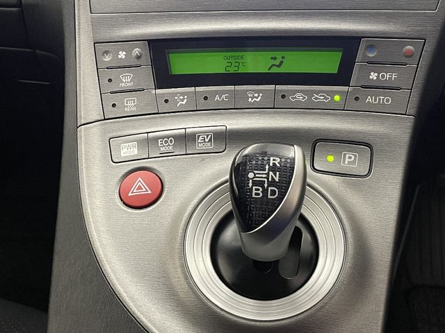 Toyota PRIUS 2012-08 10743-19