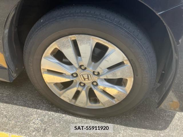 Honda e 2010-04 394334-5