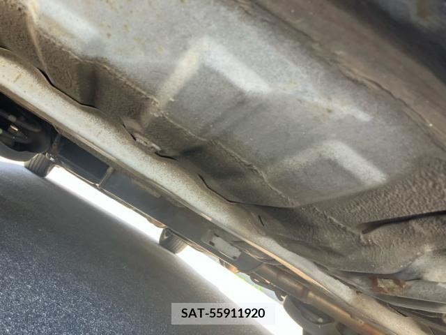 Honda e 2010-04 394334-8