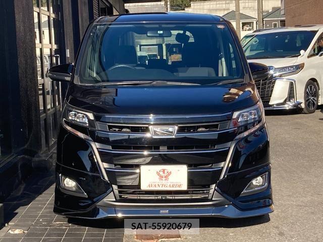 Toyota NOAH 2014-05 206470-1