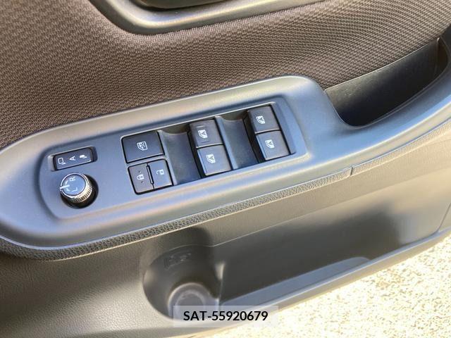 Toyota NOAH 2014-05 206470-9