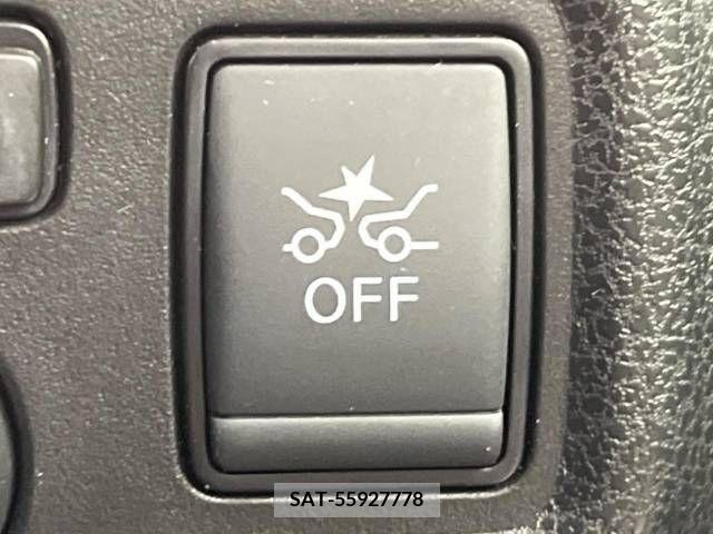 Nissan NOTE 2018-01 365404-6